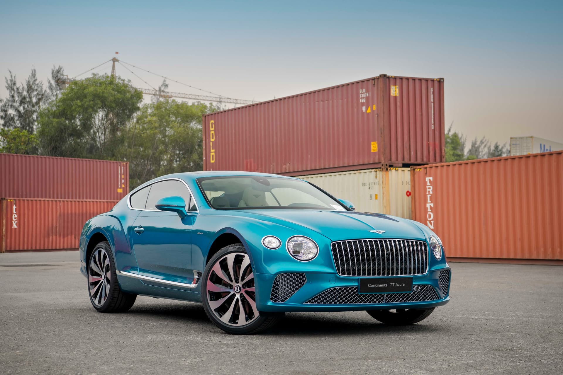 2023 Bentley Continental