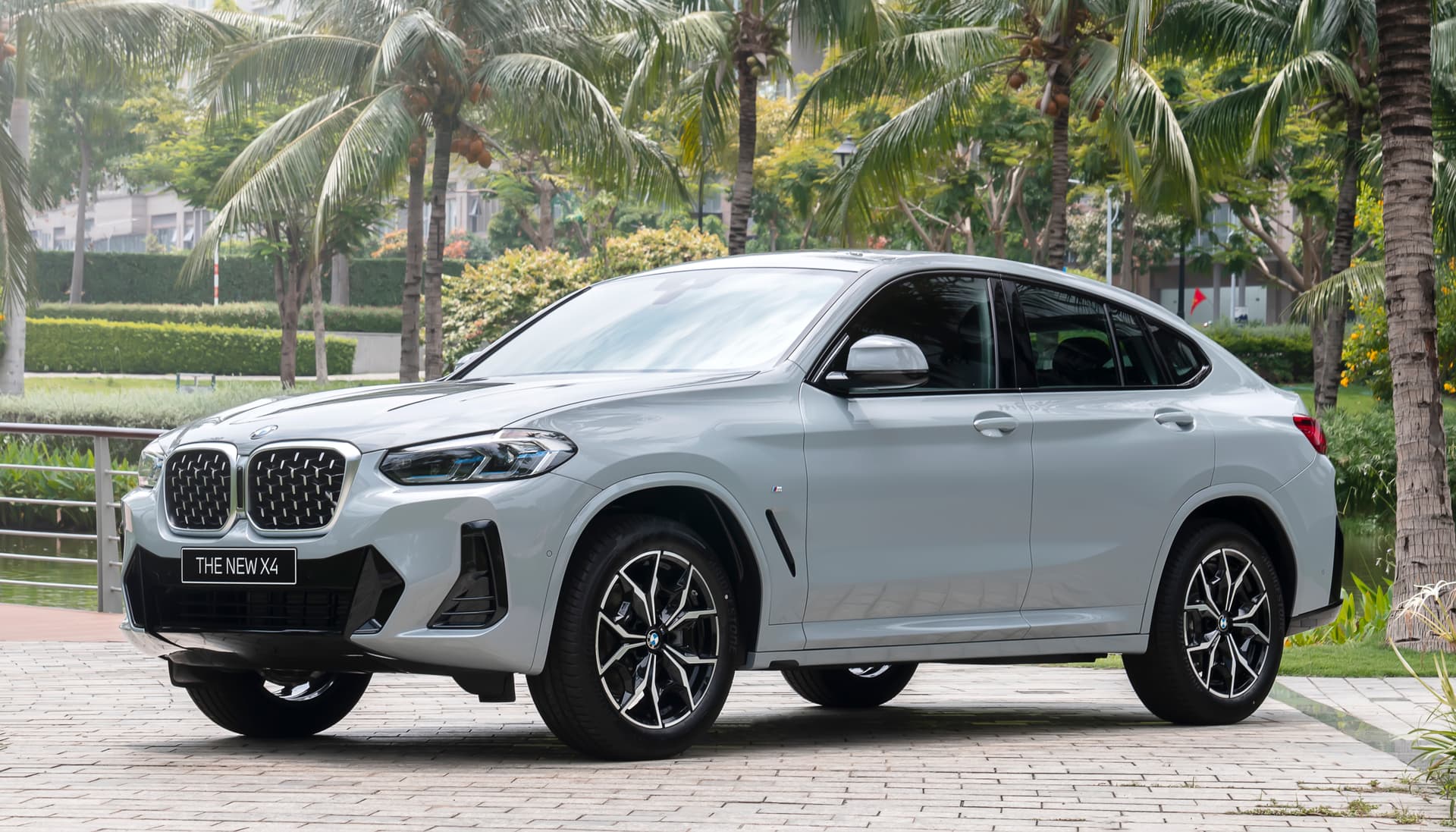 2022 BMW X4