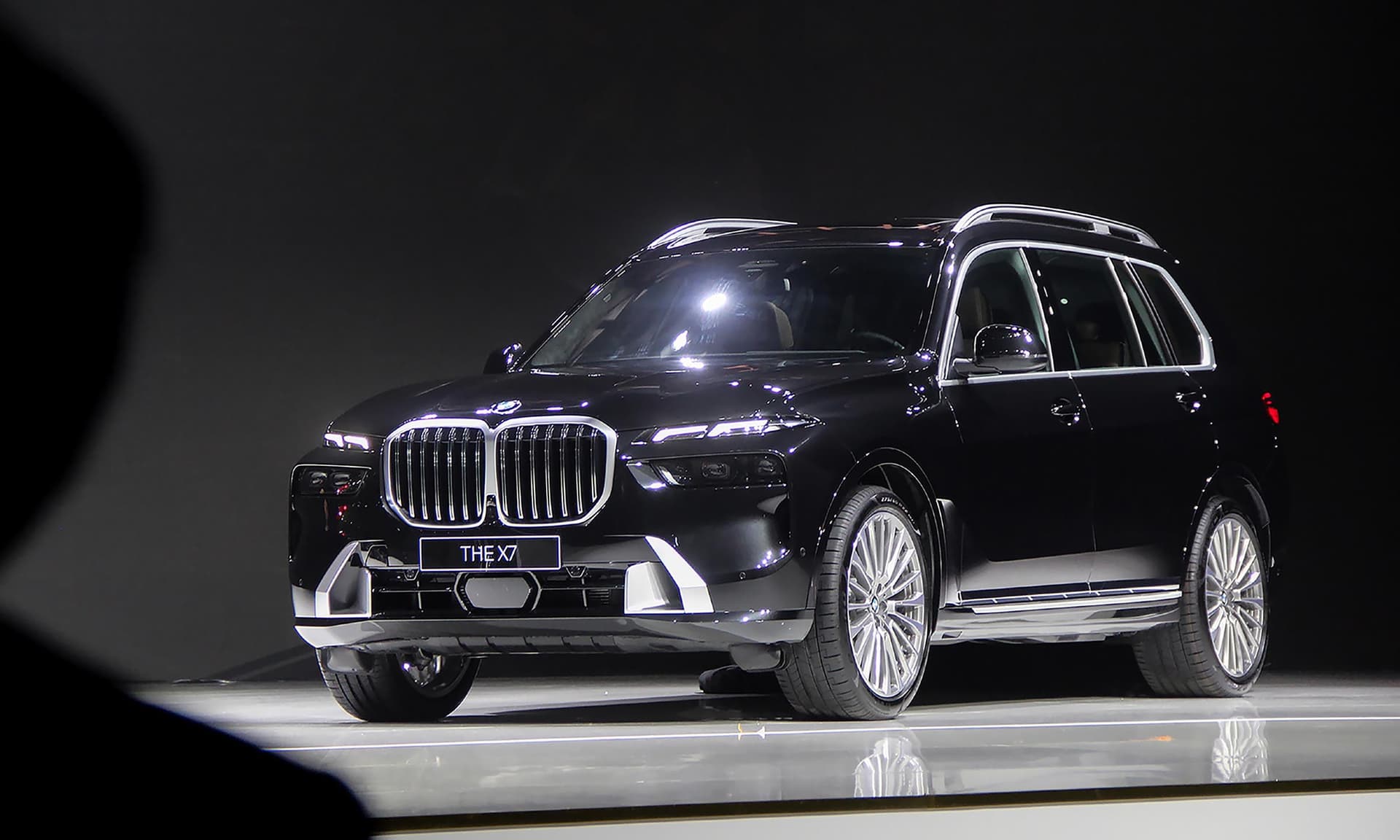 2023 BMW X7